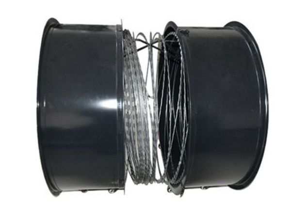 Single strand security barrier with one support frame.